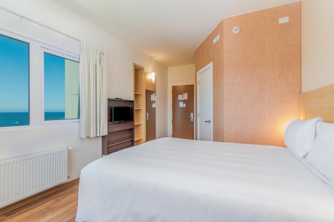 Ibis Puerto Montt Hotell Exteriör bild